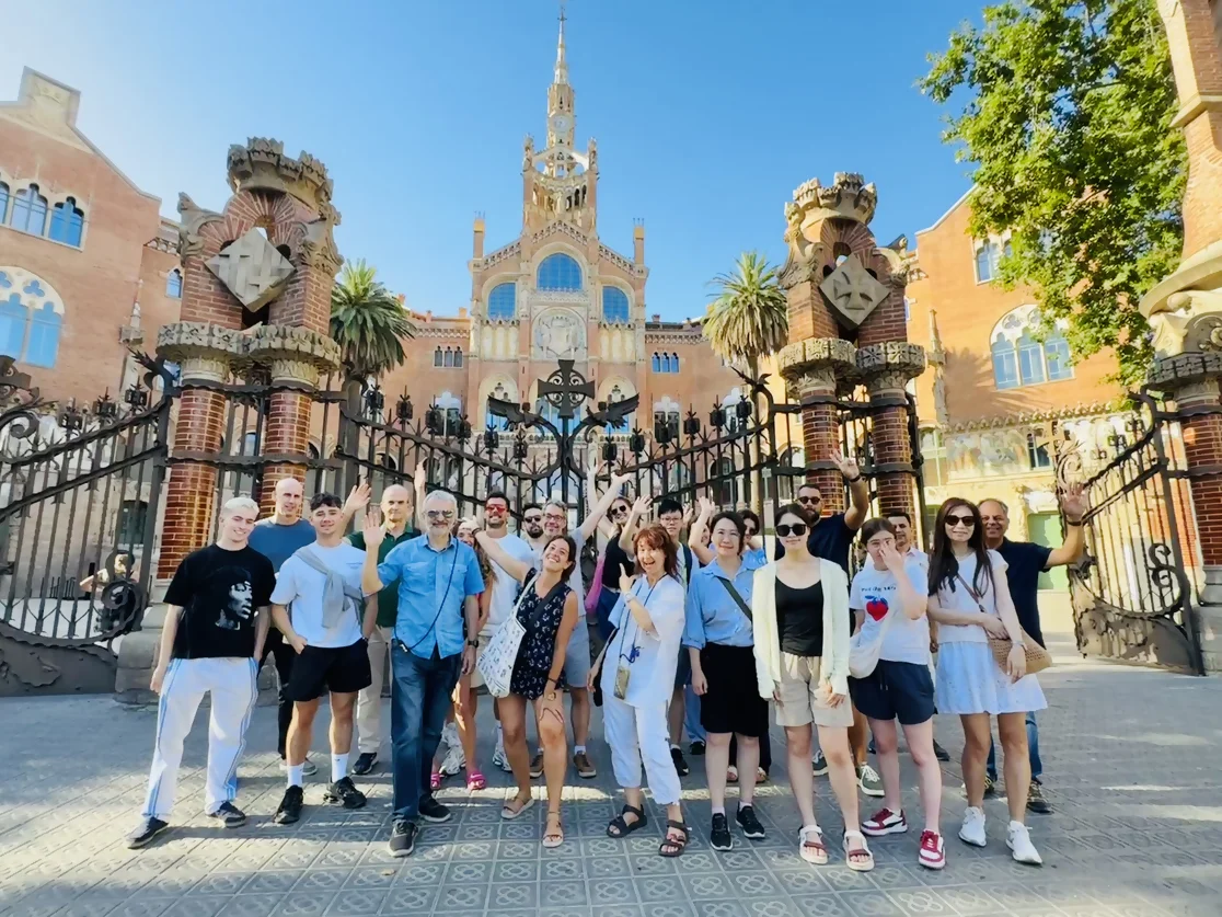 Guided walks through Barcelona with tutors