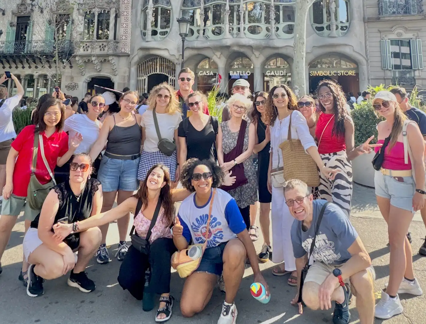 Learning Spanish through cultural activities - Modernist Tour in Barcelona with your teacher